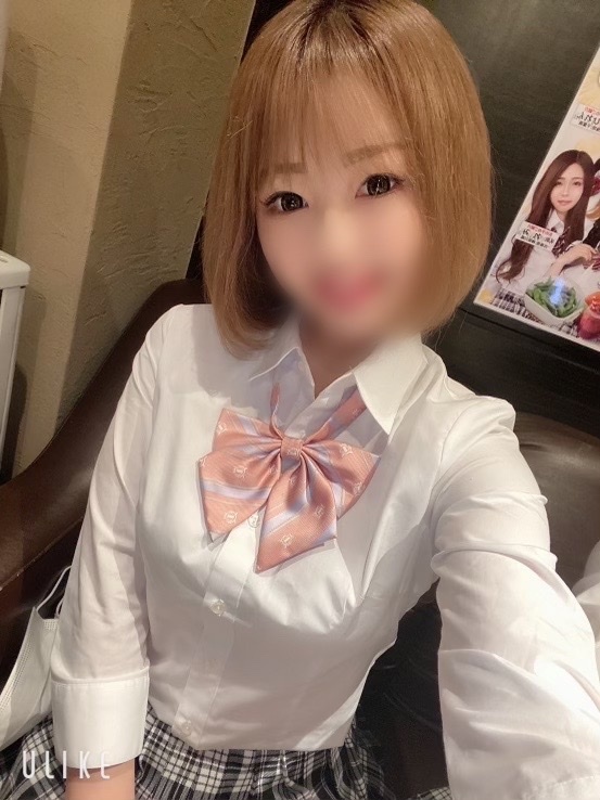 内山 ナツキの写真3枚目