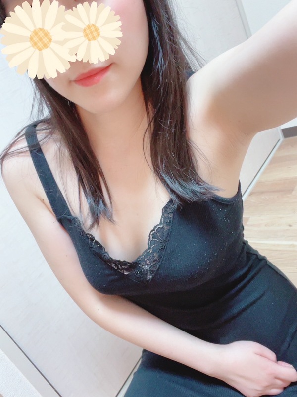 見崎 いおりの写真1枚目